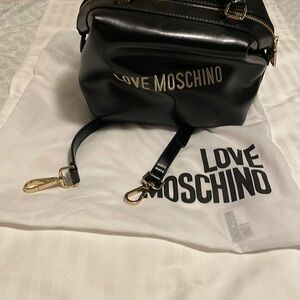 Black love Moschino handbag